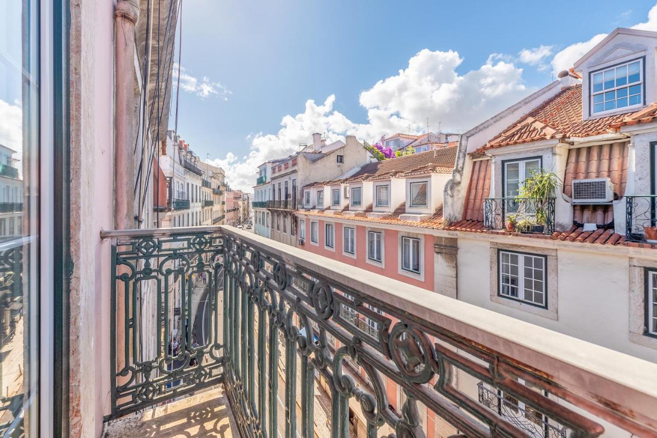 Happy At Chiado Hotel Lisbon Luaran gambar